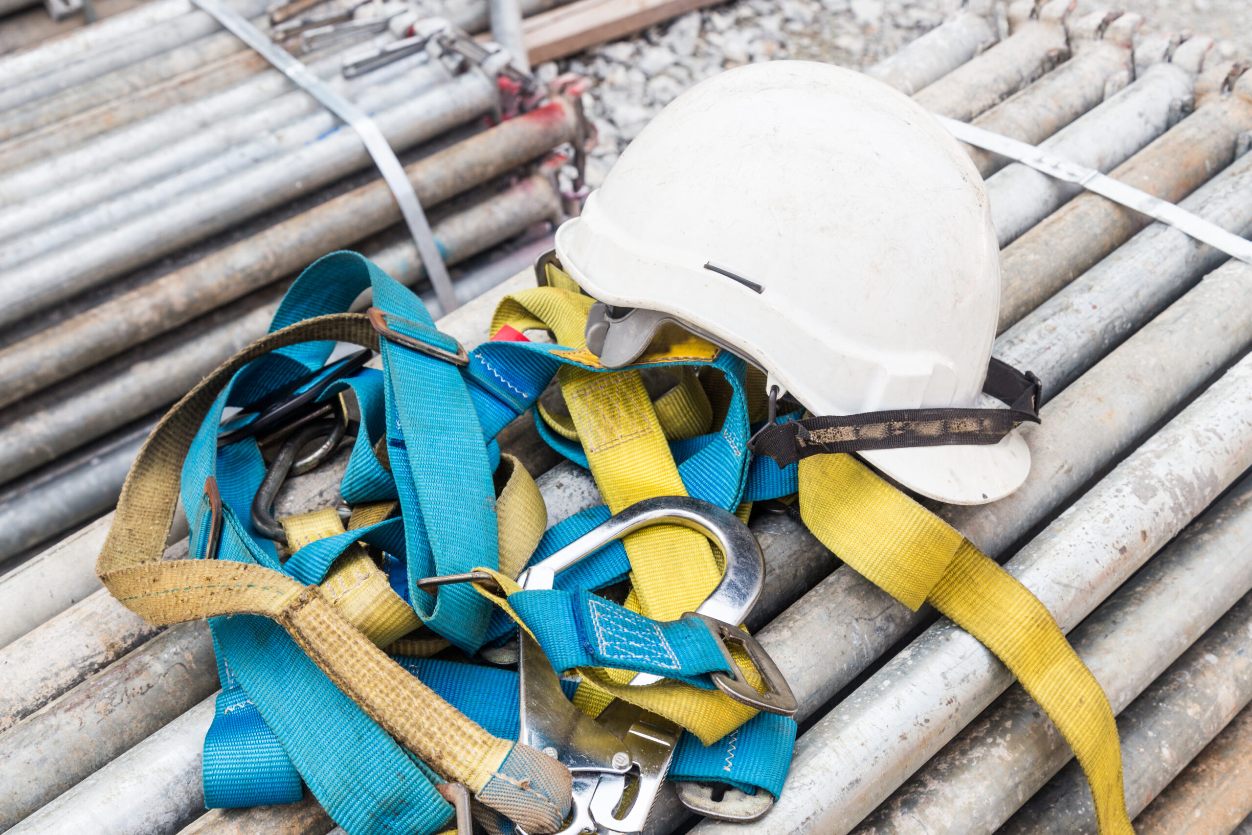 safety-helmet-and-safety-harness